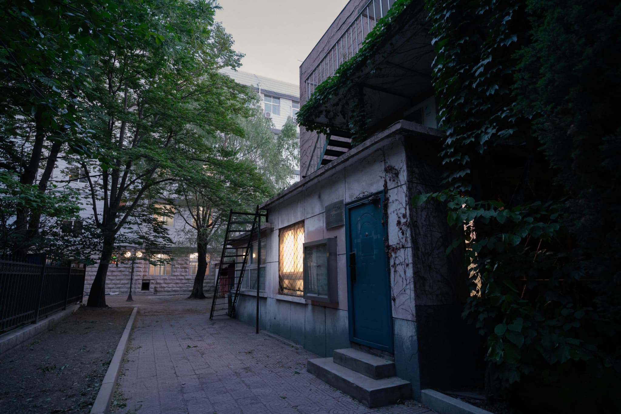 朝阳，健翔桥，发光小屋
